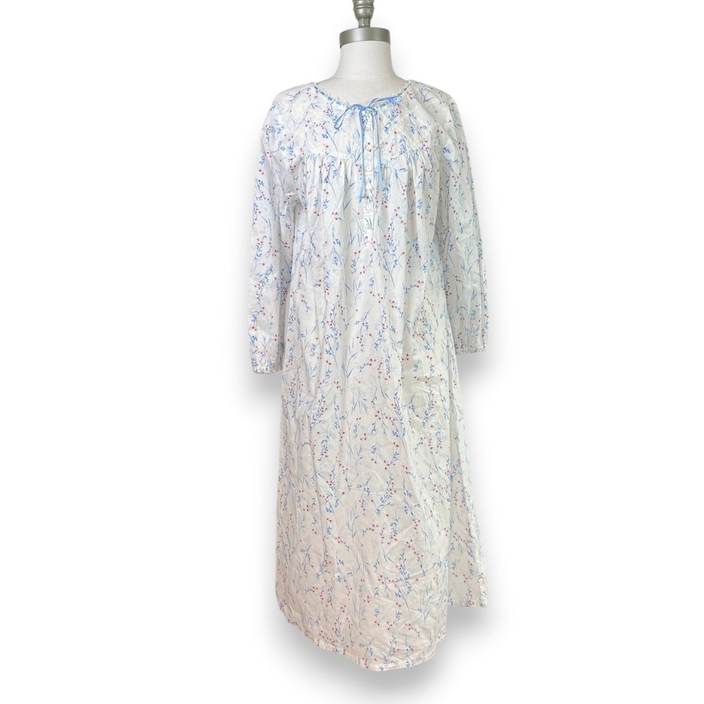 Adonna Floral Eyelet Nightgown Sleepwear Womens Small White Blue Cotton Cottage